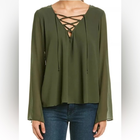 Show Me Your Mumu The Zuko Top Green Lace Up Bell Sleeve Size S - Picture 1 of 11